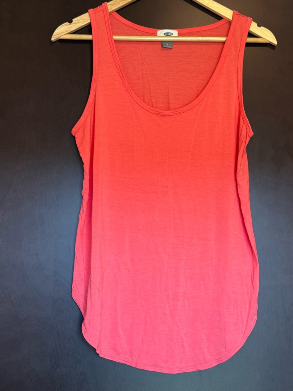 OLD NAVY Coral Scoop Neck Tank Top